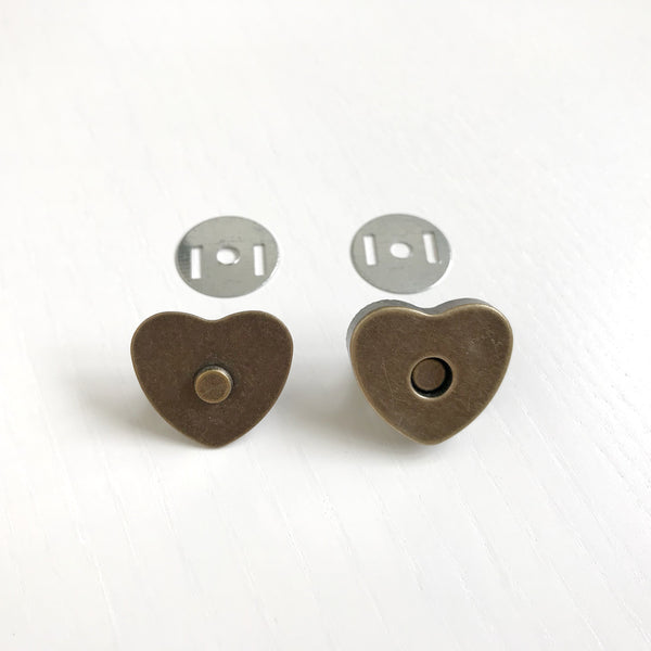 5 x Heart-shaped Bronze Magnetic Snaps // Bag Closure